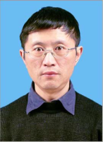 秦明 照片