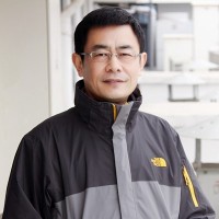 余聪 照片