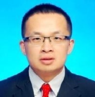 任辉 照片