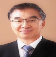 吴琼 照片
