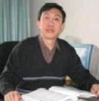 王钢 照片