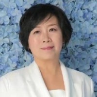 吴忆宁 照片
