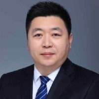 王亮 照片