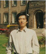 尹长城 照片