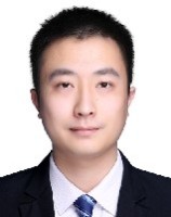 于亮 照片