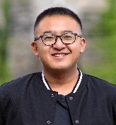 衣霄翔 照片