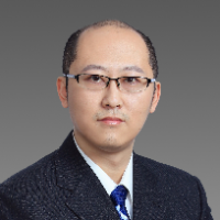 翟明 照片