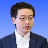 朱启明 照片