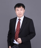 杨越 照片
