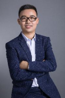 刘彬 照片