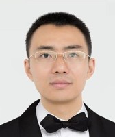 王翼 照片