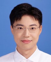 张昶 照片