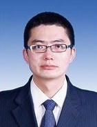 高鹏 照片