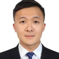 綦育仕 照片