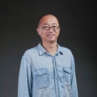 周莽 照片