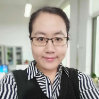 邹晓玲 照片