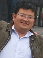 杨新松 照片