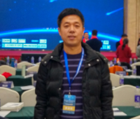 宫运启 照片