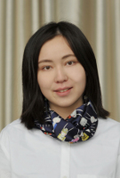 操玮 照片