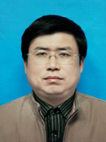 胡成 照片