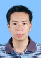 李海 照片