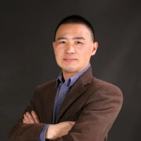 张雁 照片