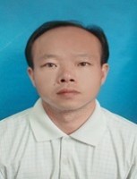 王百年 照片