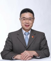 章政 照片
