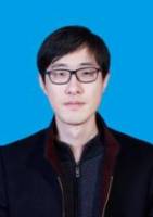 方化雨 照片