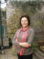 贡建英 照片