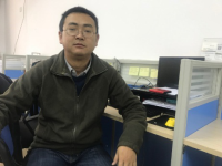 靳鹏飞 照片