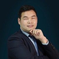 田新龙 照片