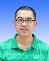 王　萌 照片