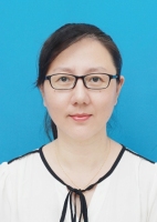 尤丽莉 照片