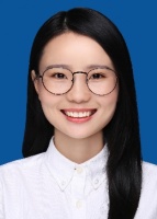张玲 照片