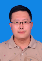 龚克 照片