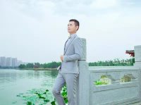 贺怀锴 照片