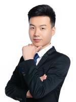 练书锋 照片