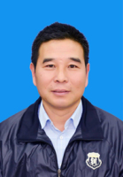 史富强 照片