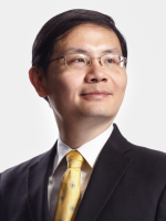 卢骏 照片