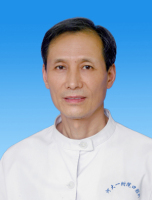 温坤 照片