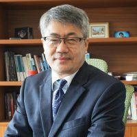 Thomas Y. Man 照片