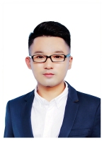 谢启伟 照片