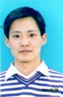 杨伟 照片