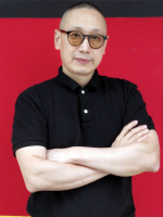 崔唯 照片