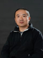 陈望 照片