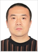 陈望 照片