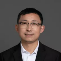 何勇民 照片