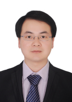李润 照片