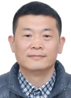 彭坤 照片